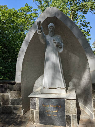 Santuario de San Chárbel en el Santuario nacional de la gruta de Nuestra Señora de Lourdes, Emmitsburg, Maryland (EE. UU.)